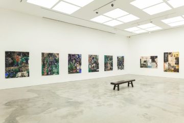 Santos family—Soler, Mona, Luis Antonio, Isabel, Carina—holds exhibit